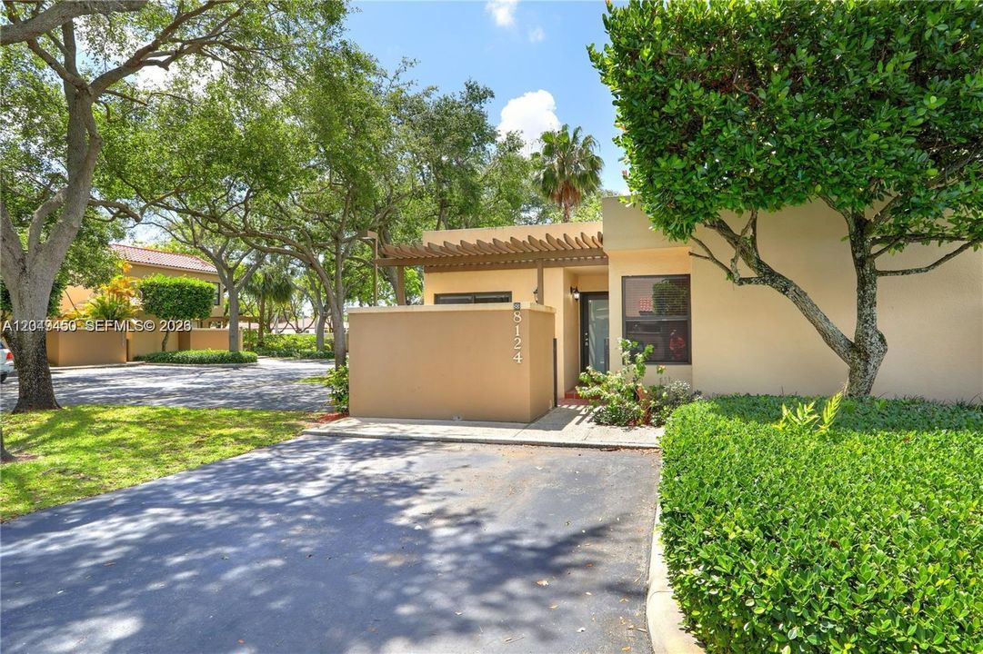 For Rent: $3,700 (2 beds, 2 baths, 1465 Square Feet)