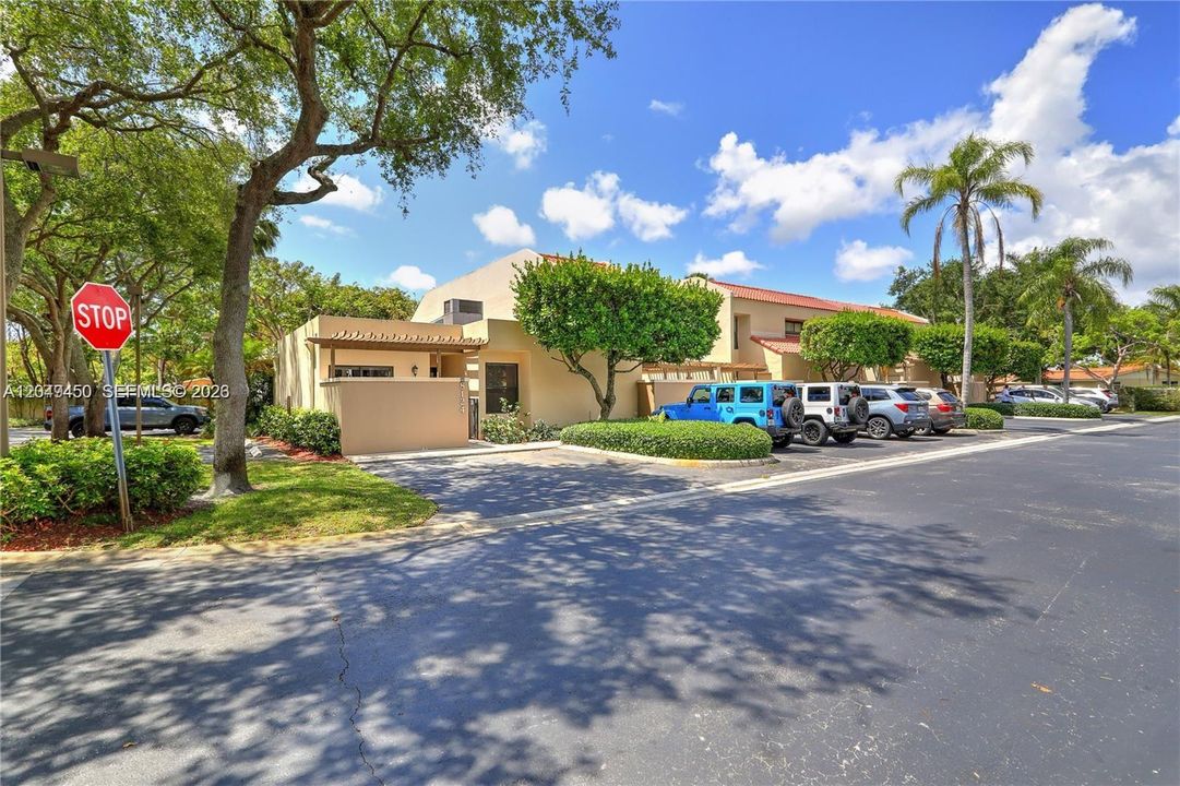 For Rent: $3,700 (2 beds, 2 baths, 1465 Square Feet)