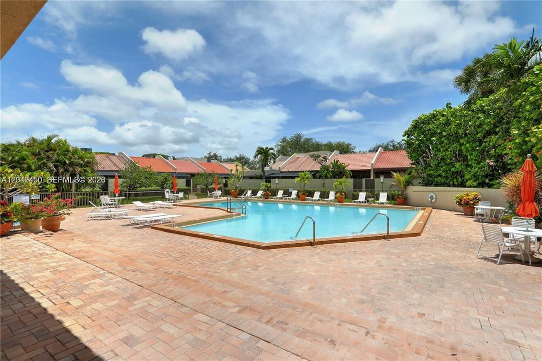 For Rent: $3,700 (2 beds, 2 baths, 1465 Square Feet)