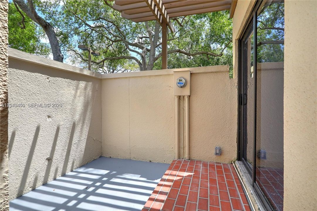 For Rent: $3,700 (2 beds, 2 baths, 1465 Square Feet)