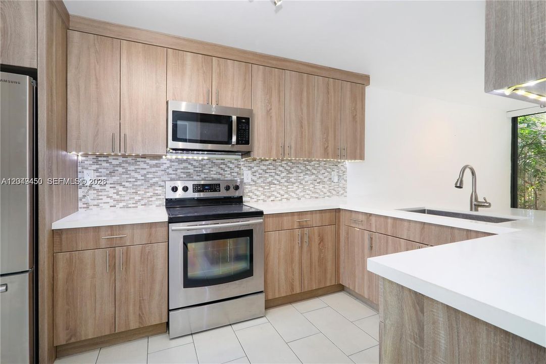 For Rent: $3,700 (2 beds, 2 baths, 1465 Square Feet)