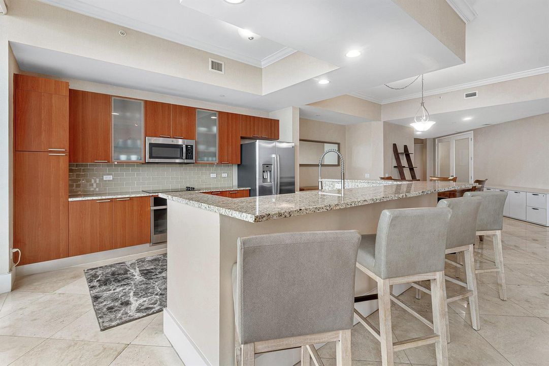 Open Kitchen