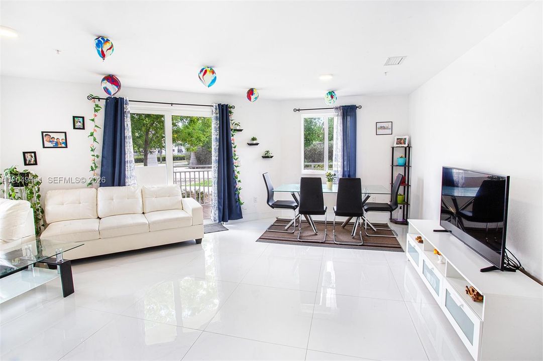 For Rent: $3,500 (3 beds, 2 baths, 1525 Square Feet)