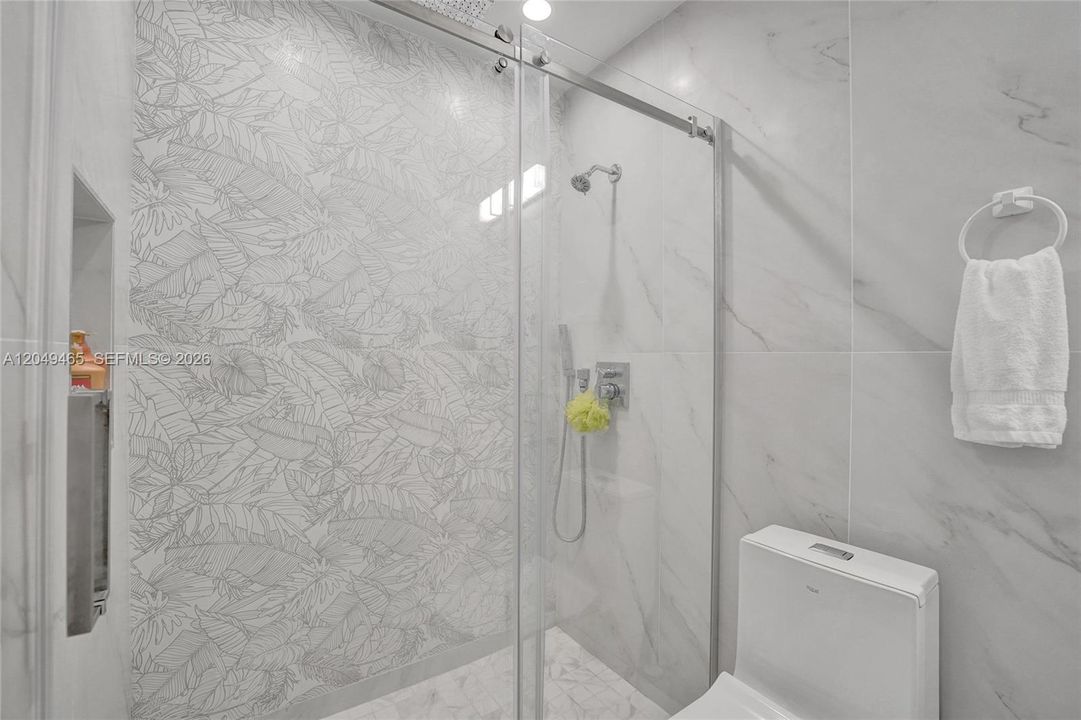 For Rent: $4,800 (3 beds, 3 baths, 1344 Square Feet)