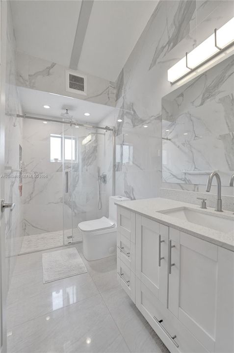 For Rent: $4,800 (3 beds, 3 baths, 1344 Square Feet)