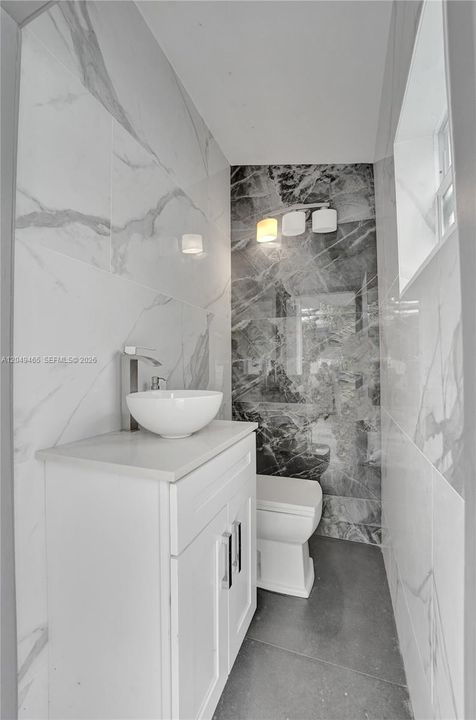 For Rent: $4,800 (3 beds, 3 baths, 1344 Square Feet)