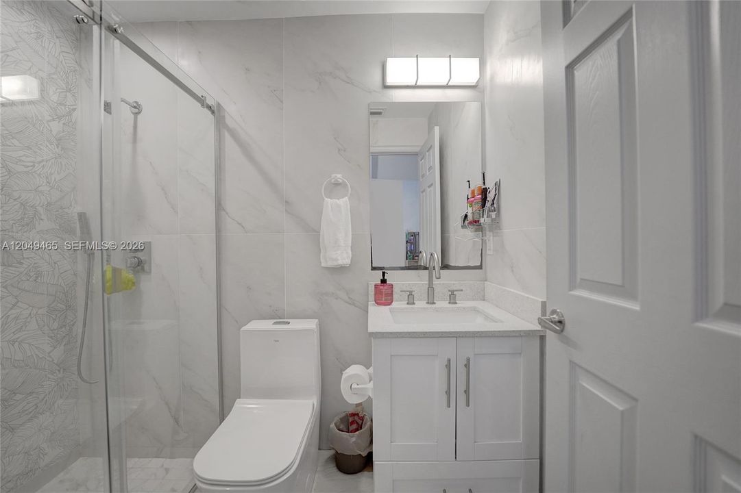 For Rent: $4,800 (3 beds, 3 baths, 1344 Square Feet)