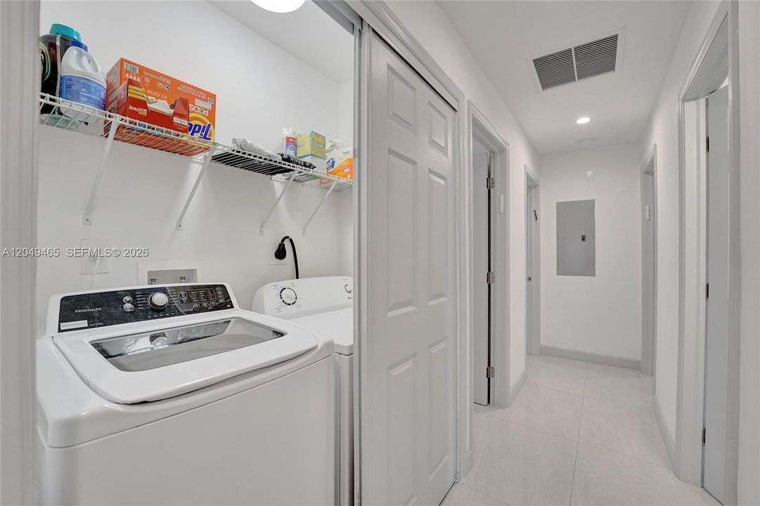 For Rent: $4,800 (3 beds, 3 baths, 1344 Square Feet)