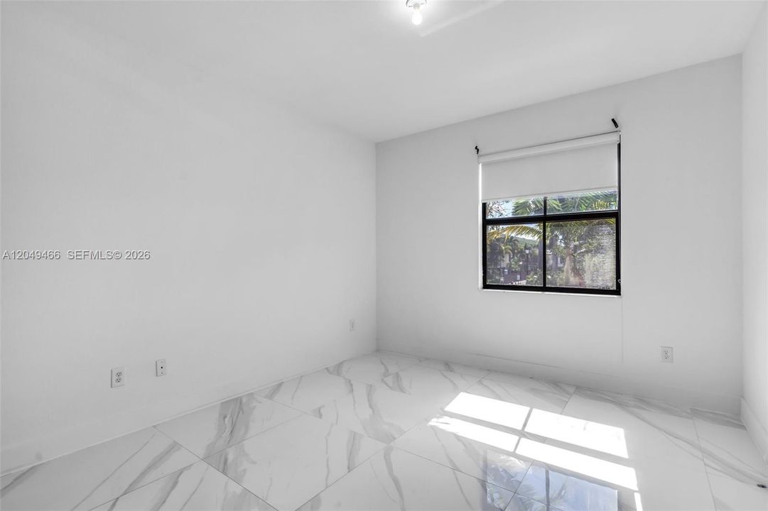For Sale: $975,000 (5 beds, 4 baths, 2992 Square Feet)