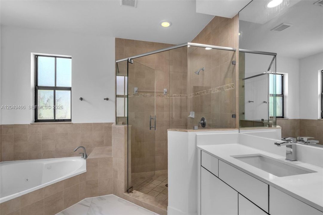 For Sale: $975,000 (5 beds, 4 baths, 2992 Square Feet)