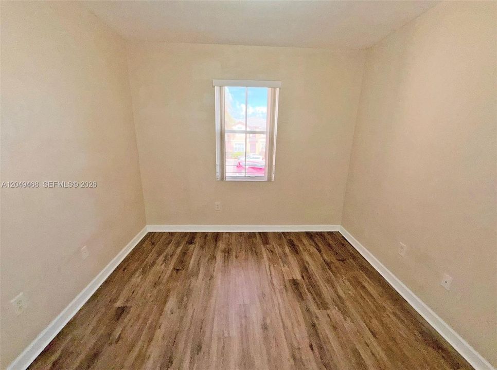 For Rent: $1,975 (3 beds, 2 baths, 1325 Square Feet)