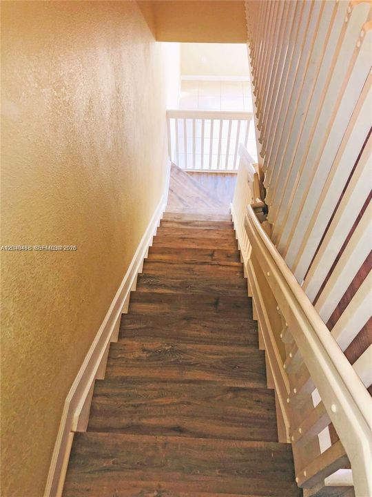 For Rent: $1,975 (3 beds, 2 baths, 1325 Square Feet)