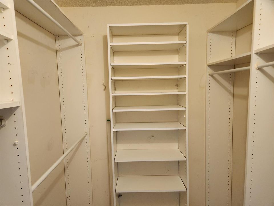 Walk in Closet
