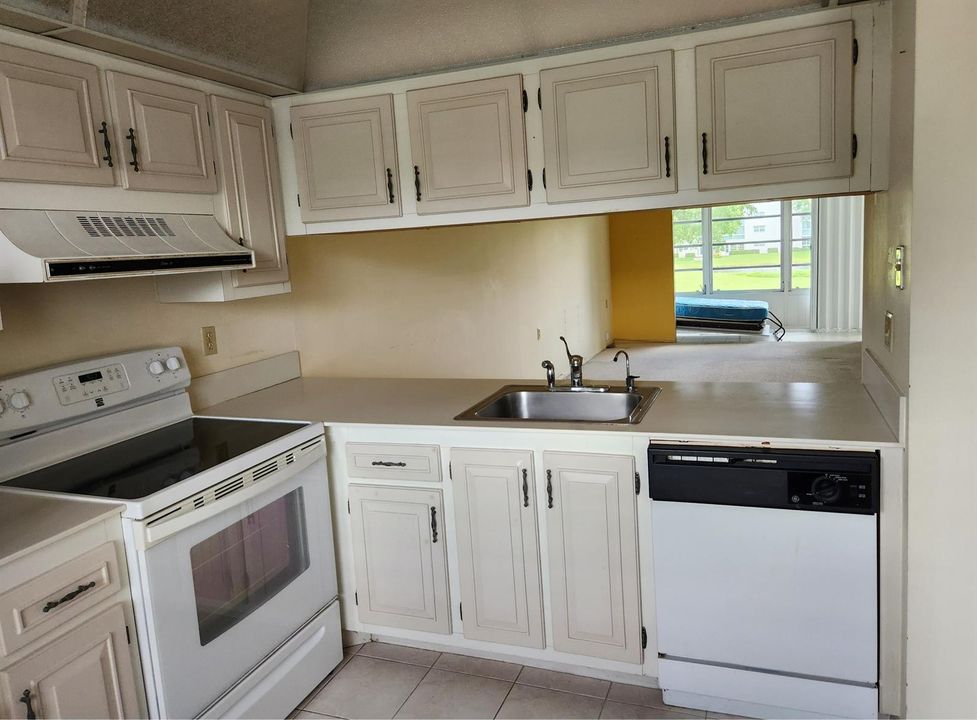 Kitchen 1