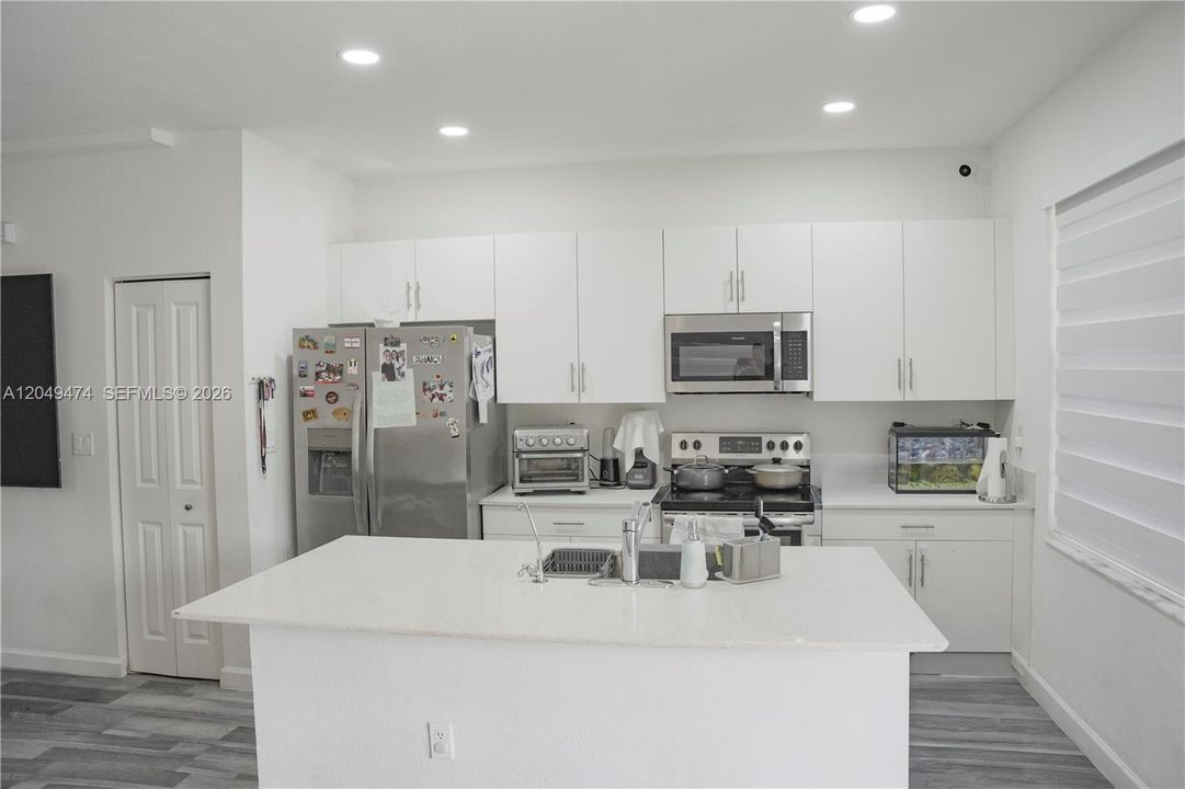 For Sale: $490,000 (3 beds, 2 baths, 1514 Square Feet)