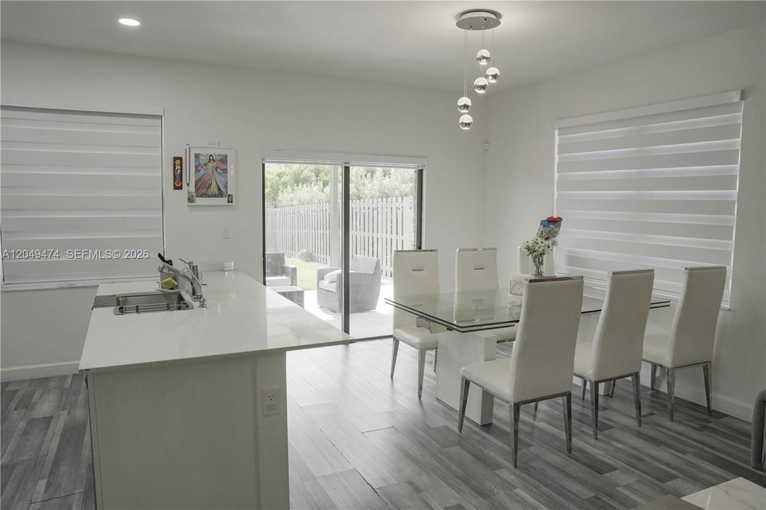 For Sale: $490,000 (3 beds, 2 baths, 1514 Square Feet)