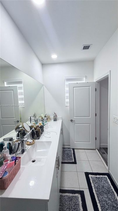For Sale: $490,000 (3 beds, 2 baths, 1514 Square Feet)