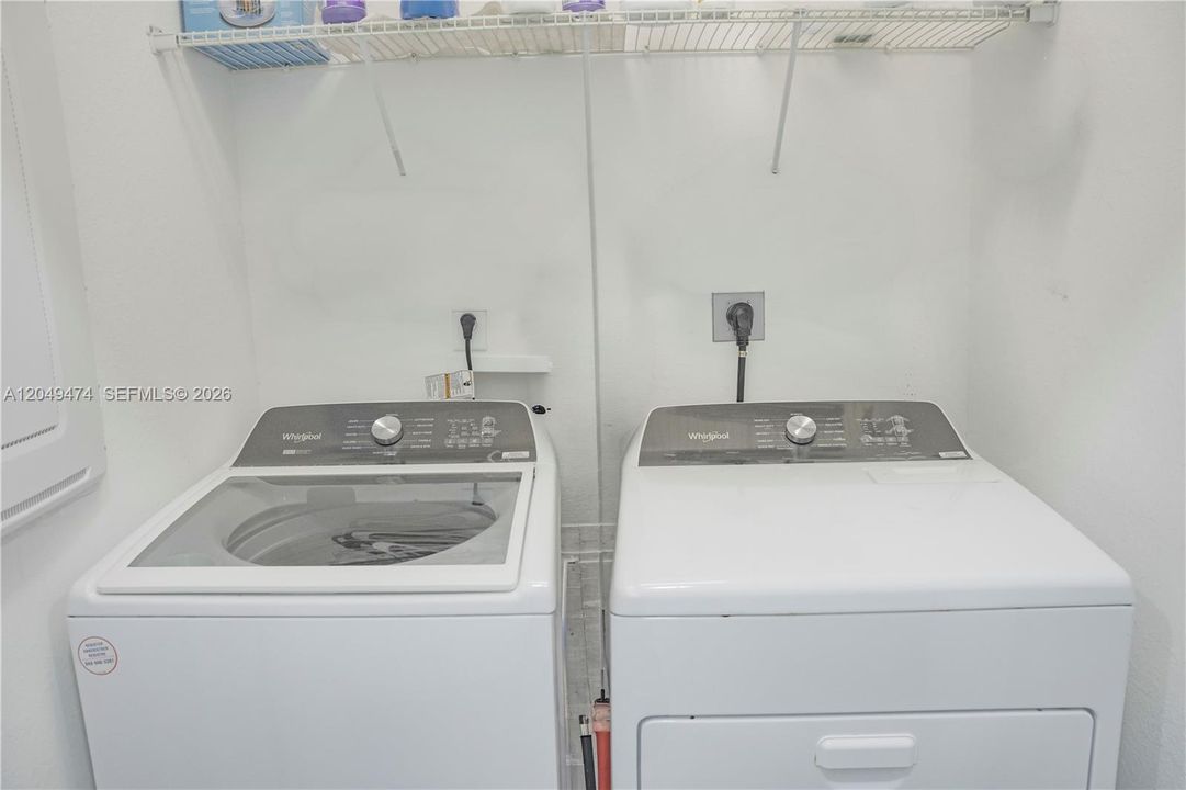 For Sale: $490,000 (3 beds, 2 baths, 1514 Square Feet)