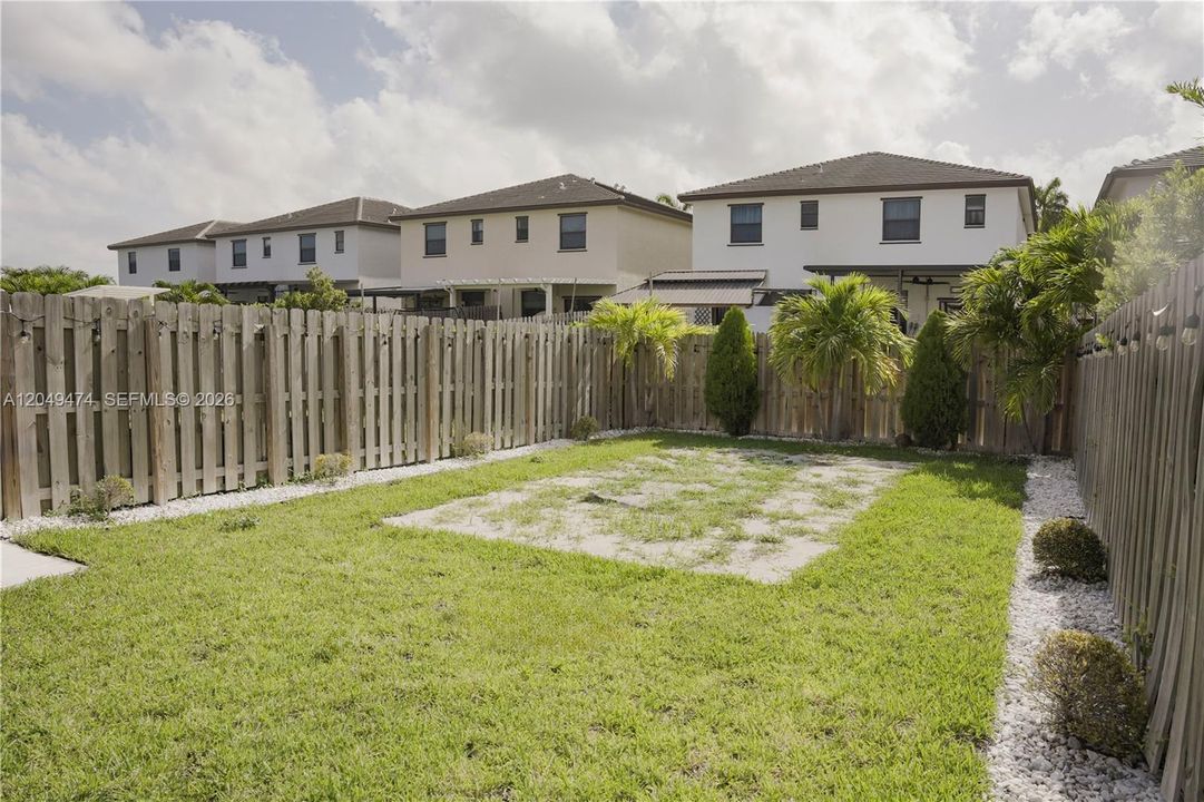 For Sale: $490,000 (3 beds, 2 baths, 1514 Square Feet)
