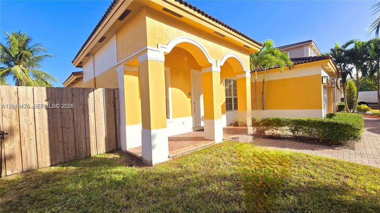 На продажу: $475,000 (3 спален, 2 ванн, 1787 Квадратных фут)