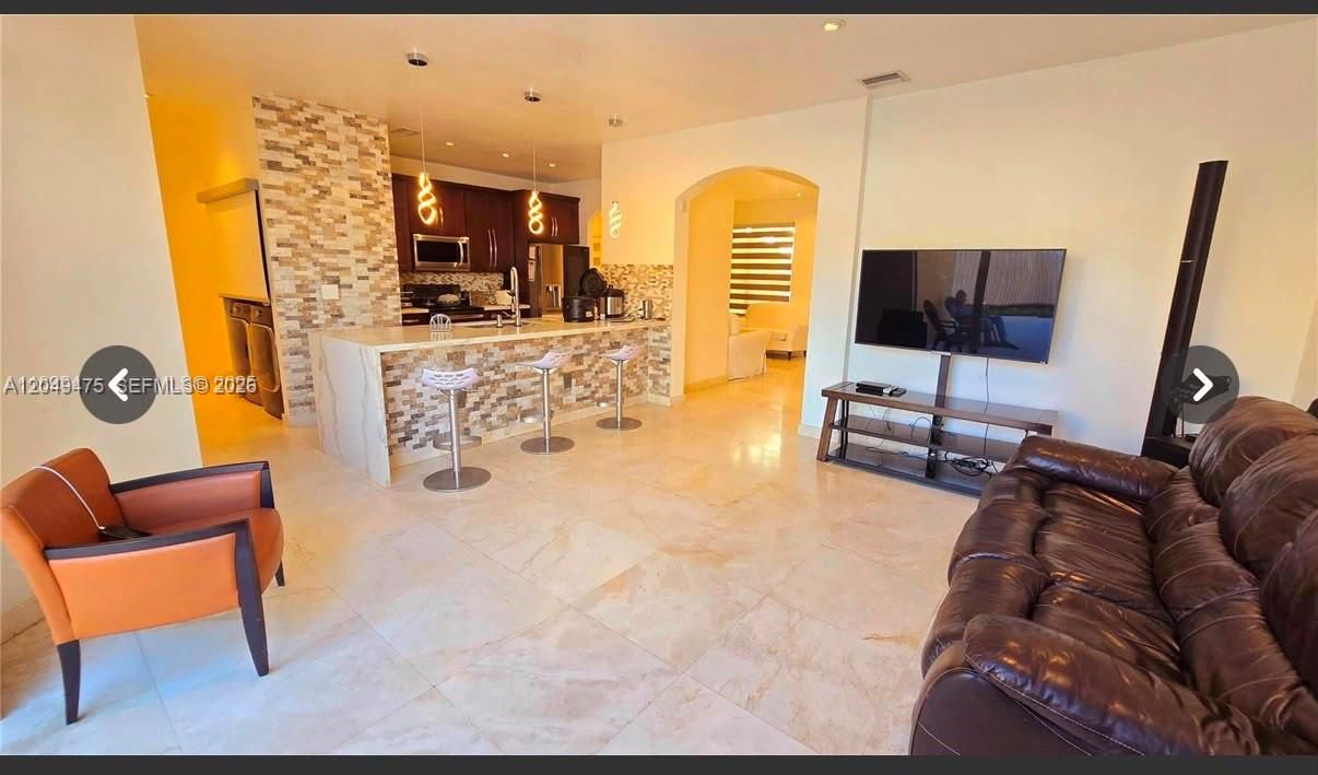 На продажу: $475,000 (3 спален, 2 ванн, 1787 Квадратных фут)