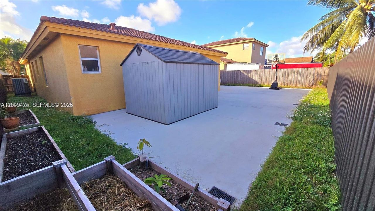 На продажу: $475,000 (3 спален, 2 ванн, 1787 Квадратных фут)
