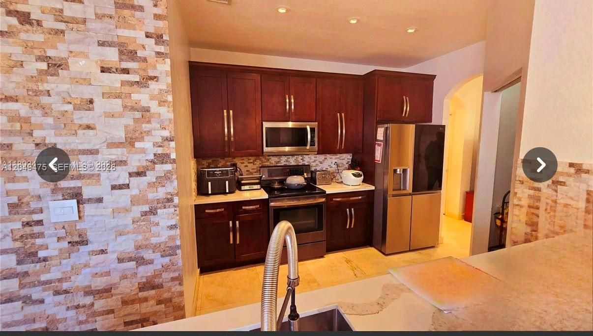 На продажу: $475,000 (3 спален, 2 ванн, 1787 Квадратных фут)