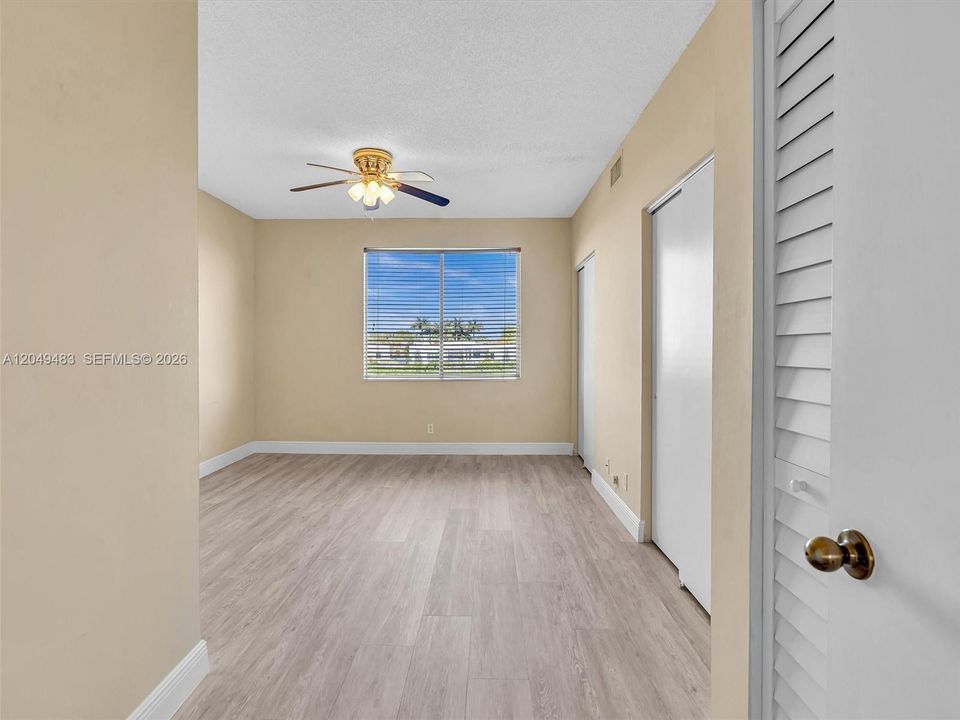 For Rent: $2,575 (2 beds, 1 baths, 1110 Square Feet)