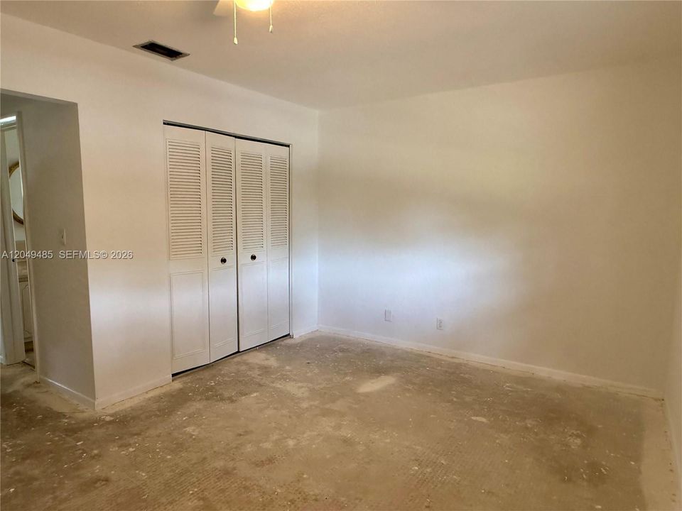 For Sale: $349,000 (2 beds, 2 baths, 1366 Square Feet)