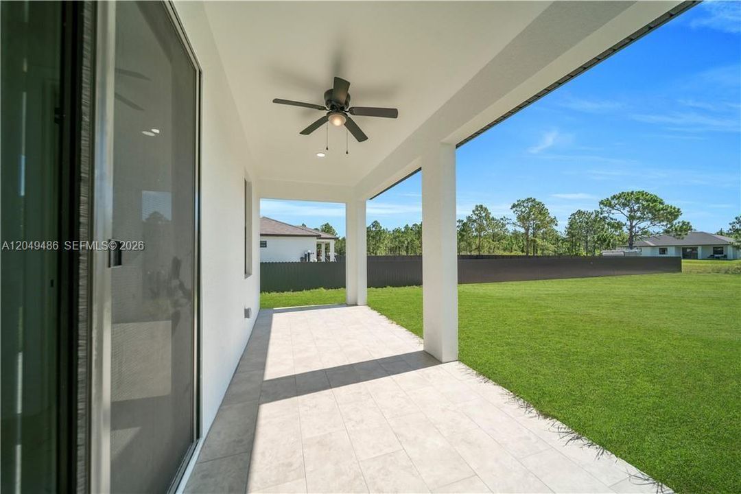 For Sale: $349,900 (3 beds, 2 baths, 1562 Square Feet)