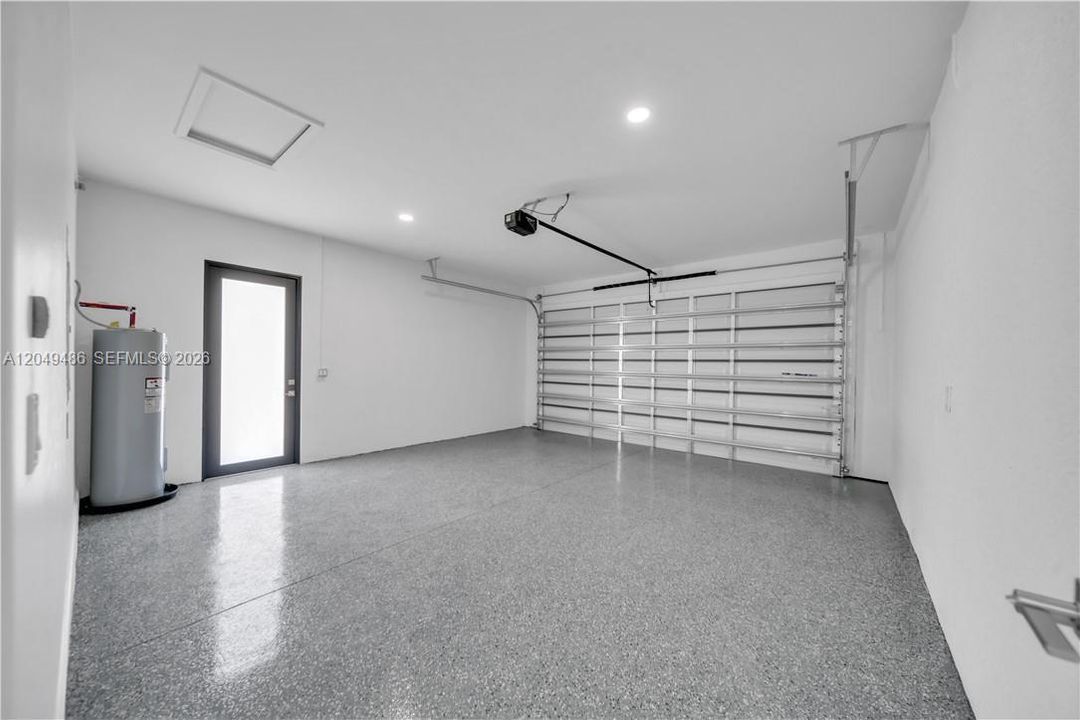For Sale: $349,900 (3 beds, 2 baths, 1562 Square Feet)