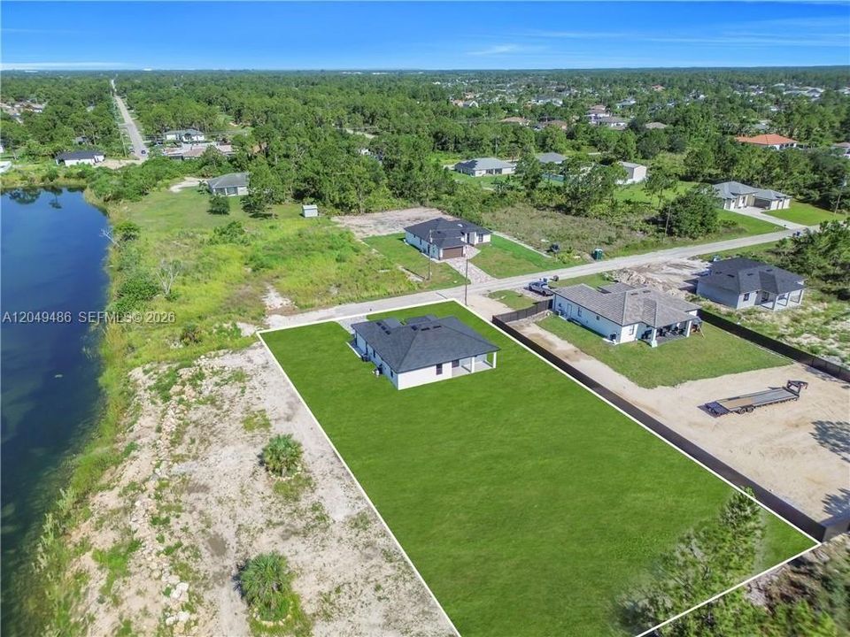 For Sale: $349,900 (3 beds, 2 baths, 1562 Square Feet)