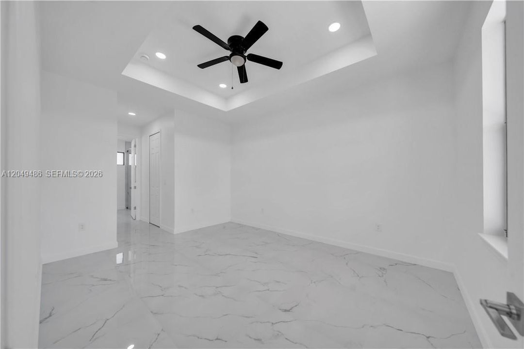For Sale: $349,900 (3 beds, 2 baths, 1562 Square Feet)