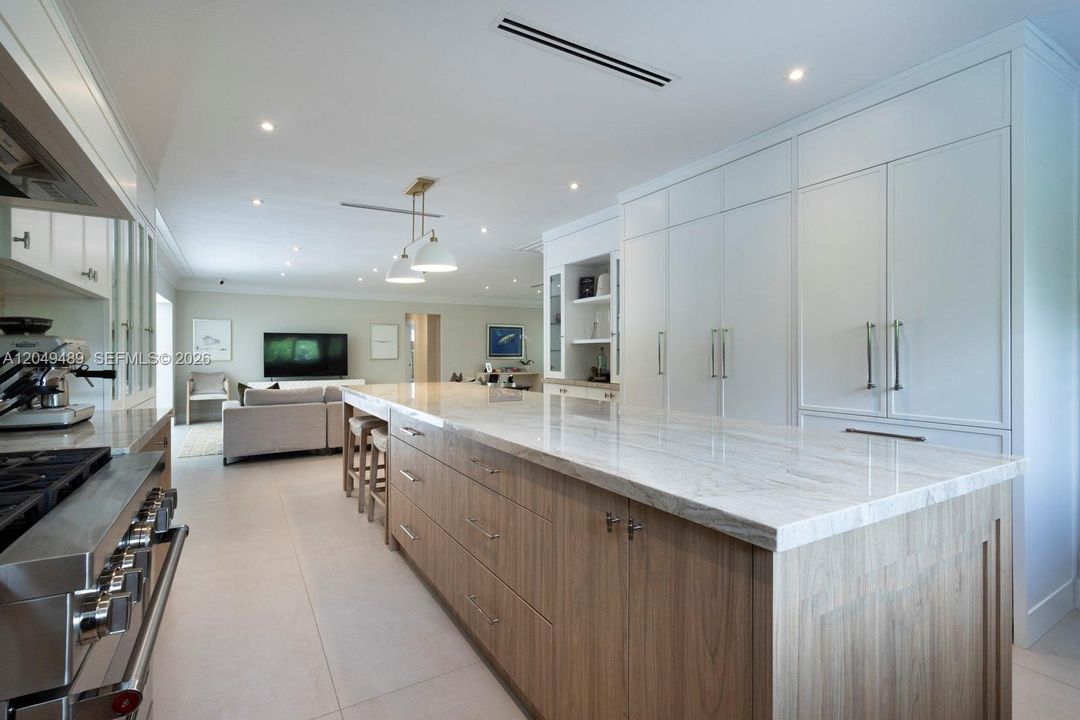 For Rent: $9,000 (3 beds, 2 baths, 1754 Square Feet)