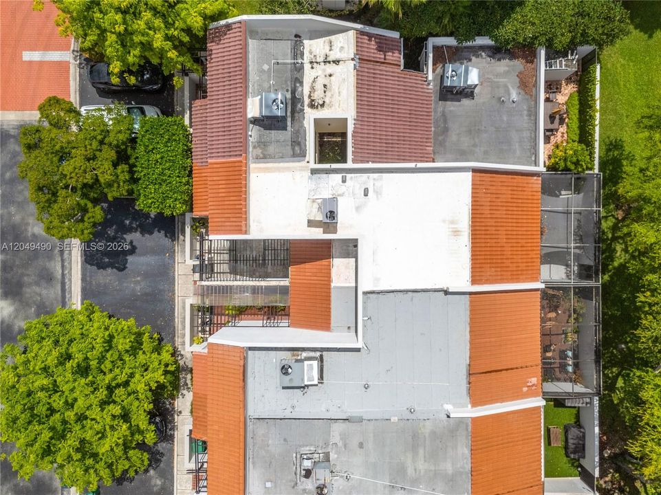 For Sale: $875,000 (3 beds, 3 baths, 2019 Square Feet)
