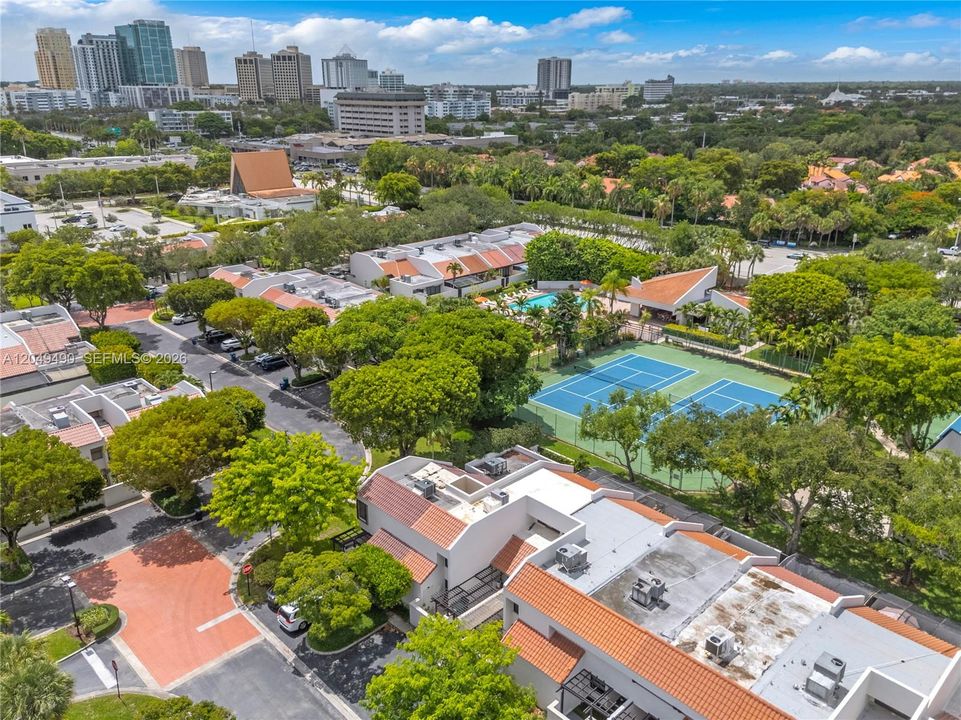 For Sale: $875,000 (3 beds, 3 baths, 2019 Square Feet)