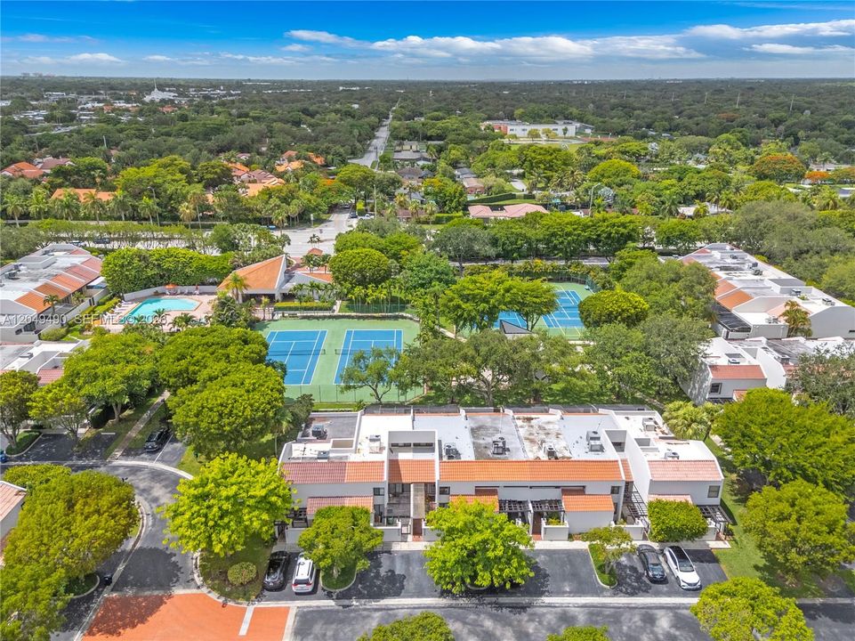 For Sale: $875,000 (3 beds, 3 baths, 2019 Square Feet)