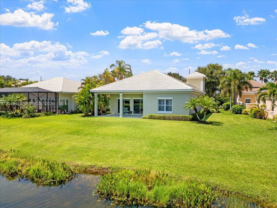 For Sale: $599,000 (3 beds, 3 baths, 2722 Square Feet)
