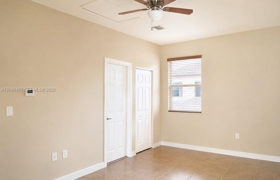For Rent: $1,700 (1 beds, 1 baths, 575 Square Feet)