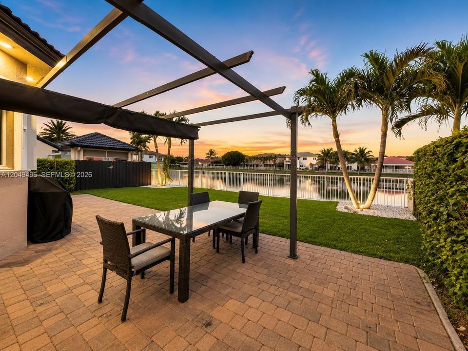 For Sale: $870,000 (4 beds, 2 baths, 2028 Square Feet)