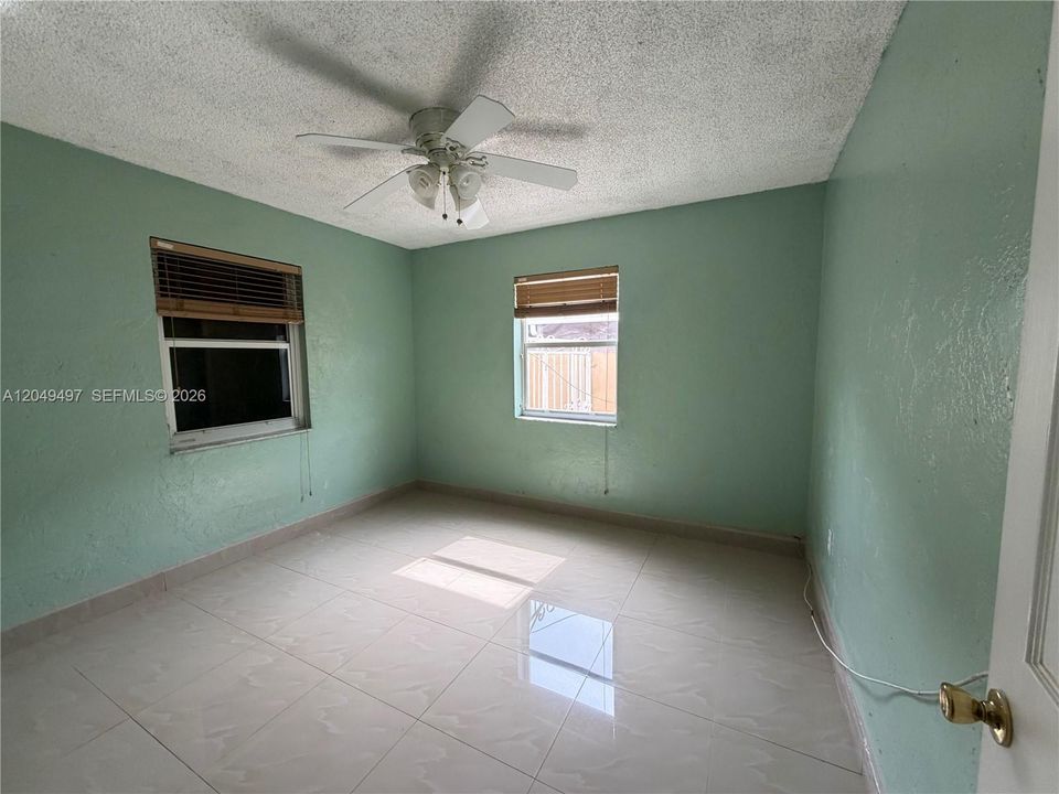 For Sale: $598,000 (4 beds, 2 baths, 1475 Square Feet)