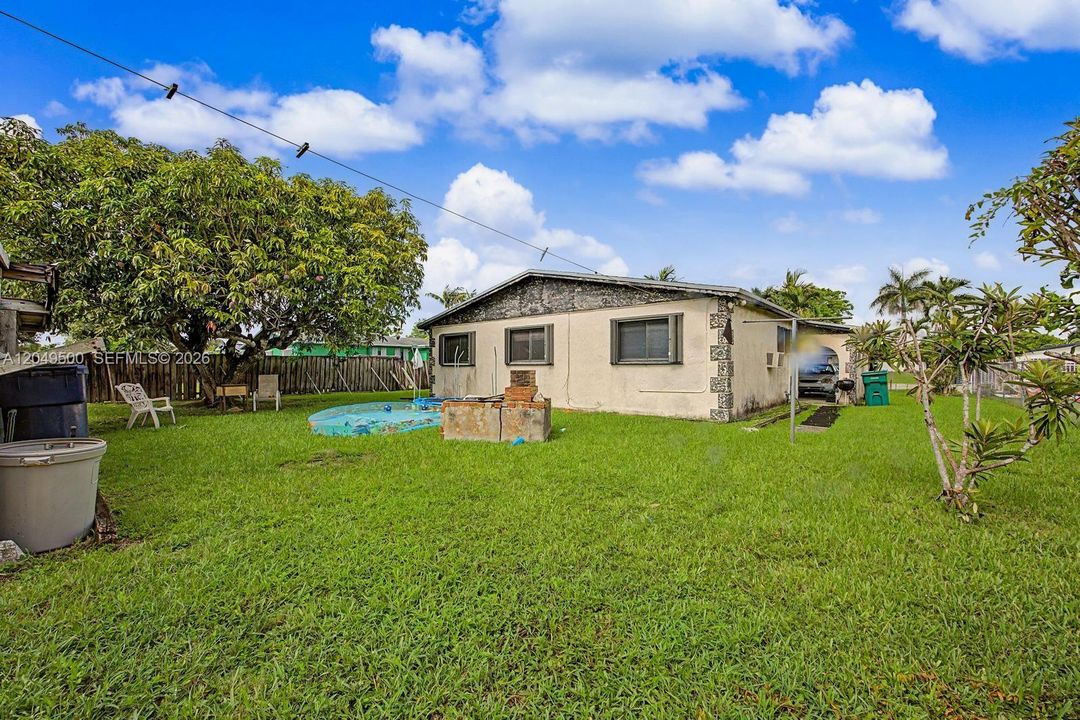 For Sale: $399,000 (4 beds, 2 baths, 1208 Square Feet)