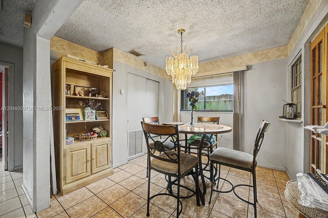 For Sale: $399,000 (4 beds, 2 baths, 1208 Square Feet)