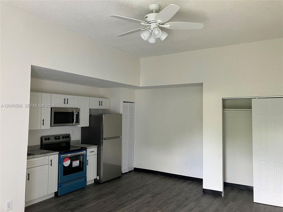 For Rent: $1,399 (0 beds, 1 baths, 8046 Square Feet)