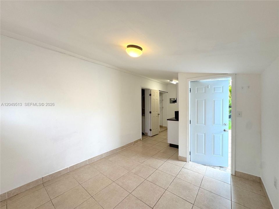 For Rent: $1,100 (0 beds, 1 baths, 0 Square Feet)