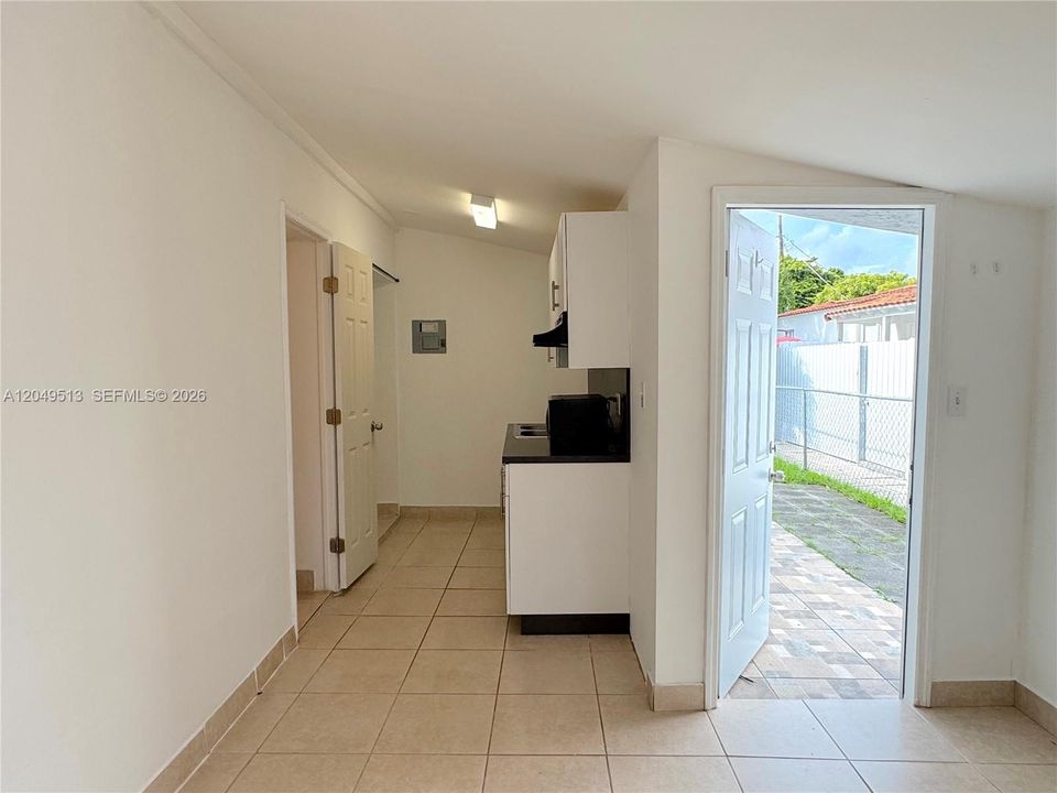 For Rent: $1,100 (0 beds, 1 baths, 0 Square Feet)