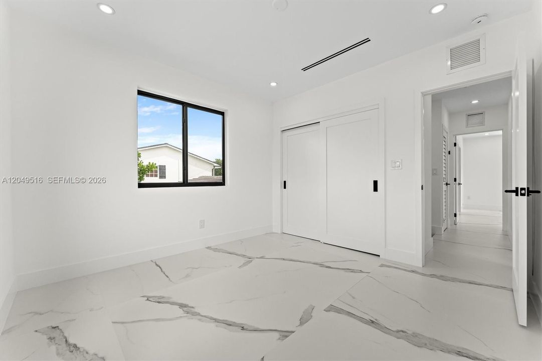 For Rent: $12,000 (4 beds, 4 baths, 2518 Square Feet)