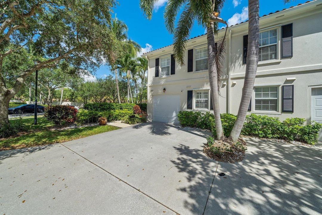 001-2117TigrisDr-WestPalmBeach-FL-SMALL