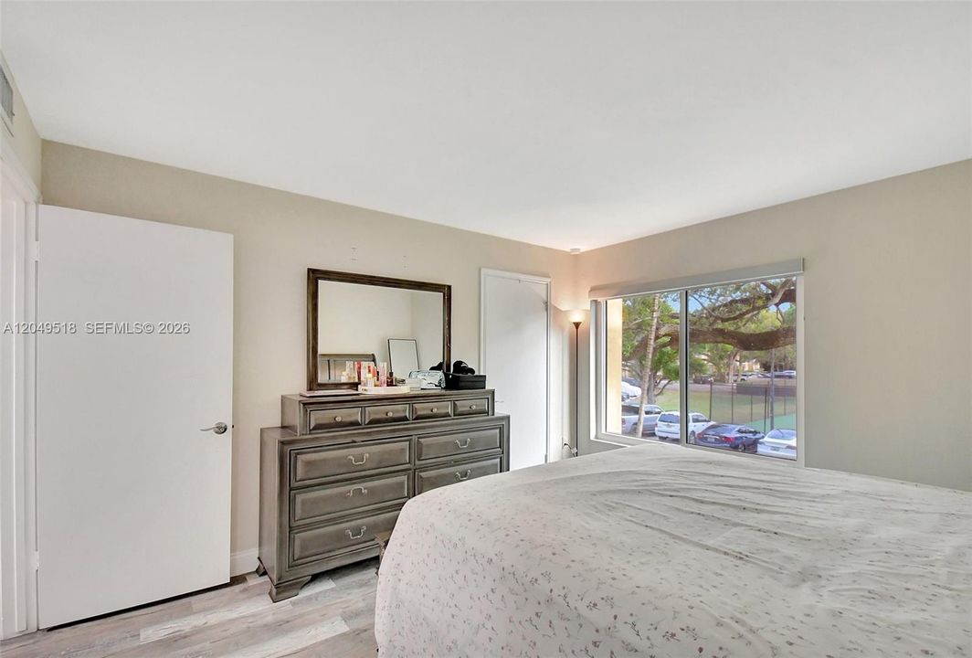 For Rent: $2,850 (2 beds, 2 baths, 1256 Square Feet)
