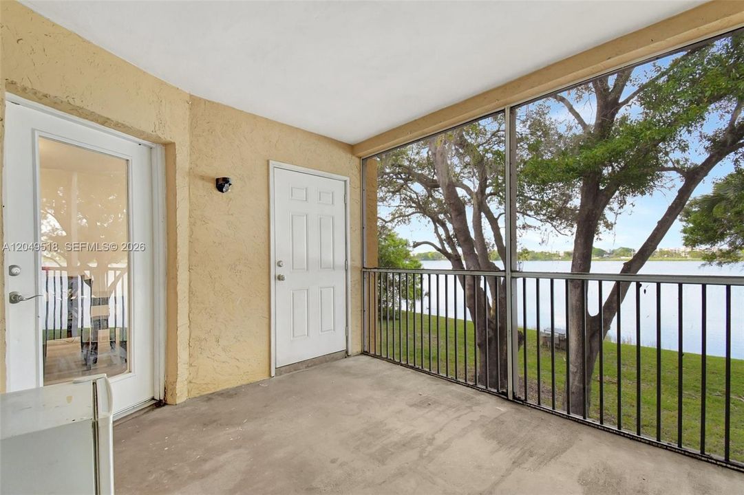 For Rent: $2,850 (2 beds, 2 baths, 1256 Square Feet)